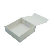 Magnet Edelbox 17,5  x 17,5  x 6 cm - weiß