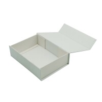 Magnet Edelbox 23,5  x 17  x 6 cm - weiß